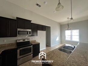 2274 Southern Woods Dr in Cordova, TN - Building Photo - Building Photo