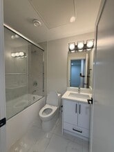 163-175A 175a St in Surrey, BC - Building Photo - Building Photo