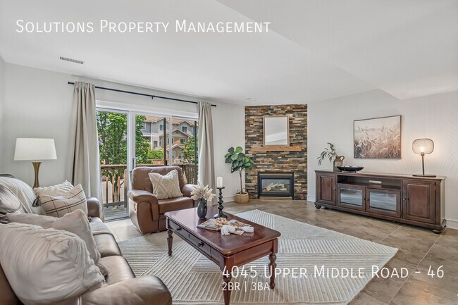 4045 Upper Middle Rd in Burlington, ON - Building Photo - Building Photo