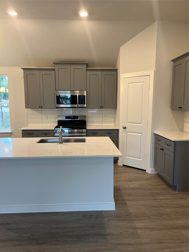 property at 885 Rd 5102