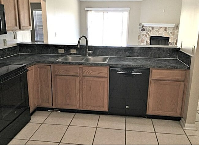 4491 Cobblefield Cir E in Jacksonville, FL - Building Photo - Building Photo