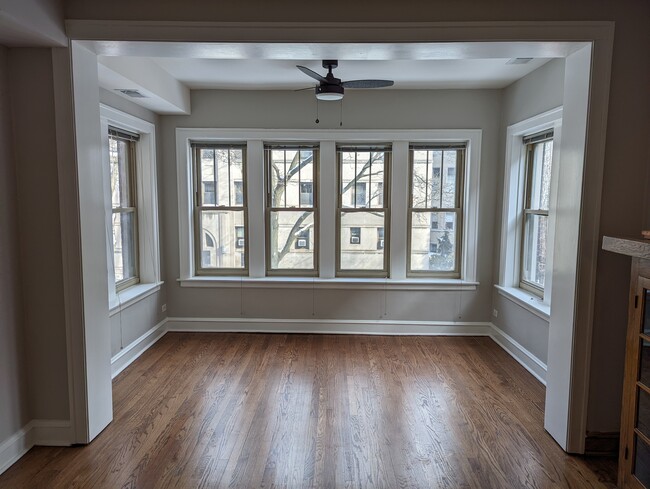 2226 N Kenmore Ave in Chicago, IL - Building Photo - Building Photo