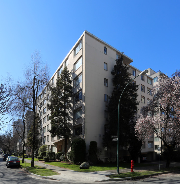 Centennial Court in Vancouver, BC - Building Photo