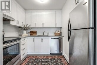 236 Overbrook Pl in Toronto, ON - Building Photo - Building Photo