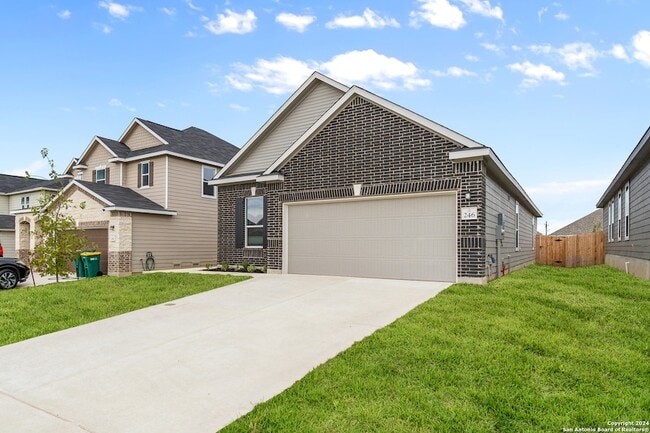 246 W Flowing River Dr in Boerne, TX - Building Photo - Building Photo