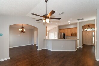 2653 Fernleaf Dr in Green Cove Springs, FL - Foto de edificio - Building Photo