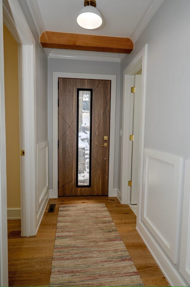 11 Cypress St in New Fairfield, CT - Building Photo - Building Photo