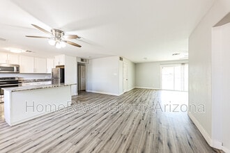 4023 N 80th Dr in Phoenix, AZ - Building Photo - Building Photo
