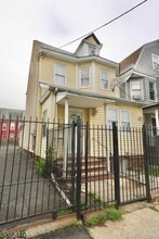 159 Grafton Ave in Newark, NJ - Building Photo - Building Photo