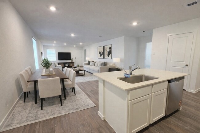 property at 40821 Hawthorne Glades St