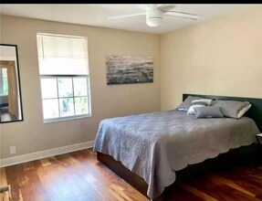 6132 Lakefront Dr in Ft. Myers, FL - Building Photo - Building Photo