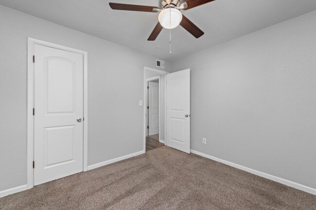 KOSOBRO in Kansas City, MO - Foto de edificio - Building Photo