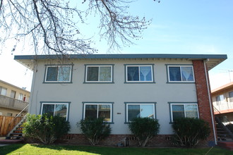 1137 Roewill Dr in San Jose, CA - Foto de edificio - Building Photo