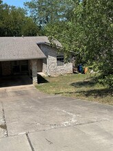 1910 Westridge Dr in Austin, TX - Building Photo - Building Photo