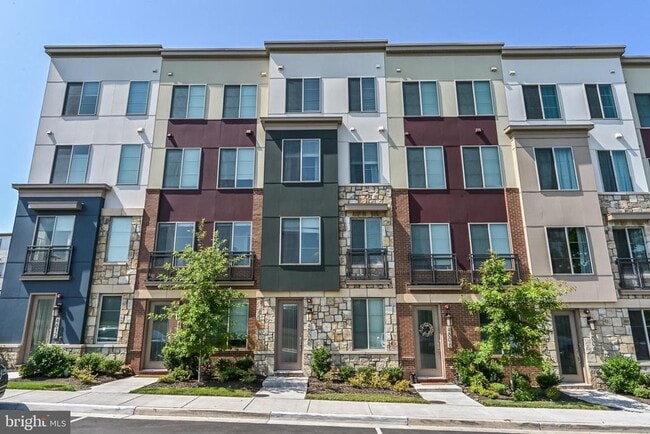 property at 4808 Garden View Ln