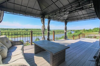 511 Riverview Ct in Chester, VA - Building Photo - Building Photo