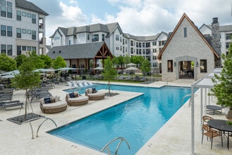 The Whitby Birmingham in Birmingham, AL - Building Photo - Building Photo