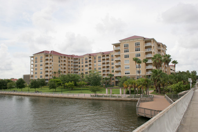 River Dance Condo in Bradenton, FL - Building Photo - Building Photo