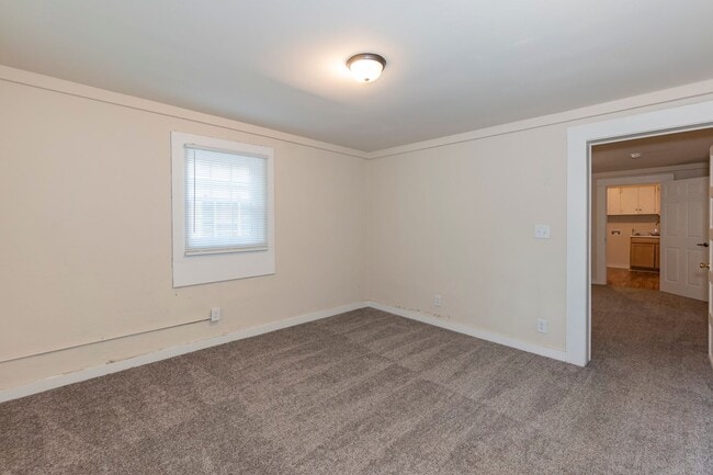 property at 1007 E Edgerton St