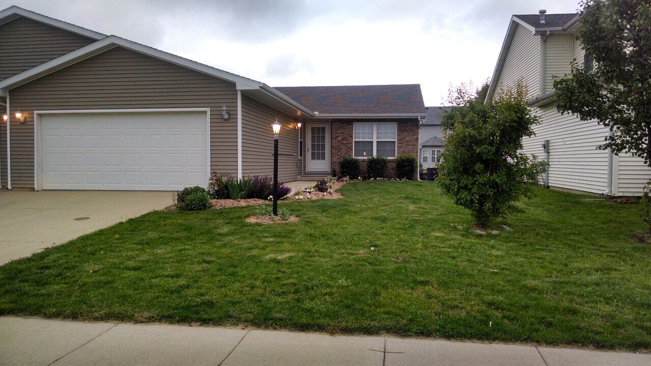 604B Sunflower St Photo