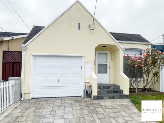property at 470 Walnut St