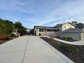 148 Lancaster Way in Vallejo, CA - Building Photo - Building Photo