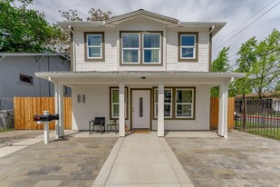 4015-4017 Broadway in Sacramento, CA - Building Photo