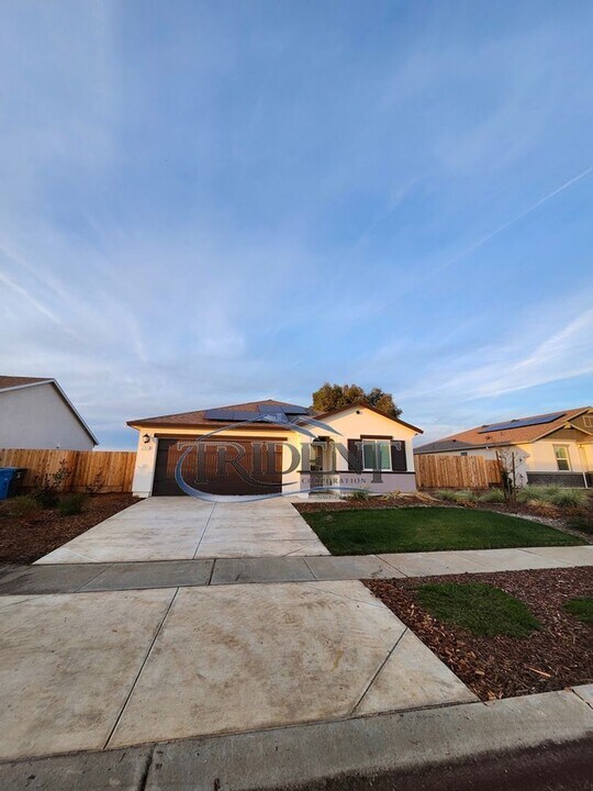 2205 Rick Dr in Linda, CA - Building Photo