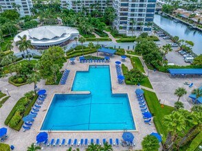 600 Three Islands Blvd, Unit 308 in Hallandale Beach, FL - Building Photo - Building Photo