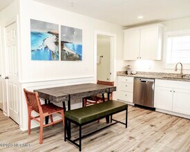 605 N Topsail Dr, Unit 305 in Surf City, NC - Building Photo - Building Photo