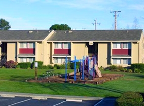 Redwood Creek Apartments in Mckinleyville, CA - Foto de edificio