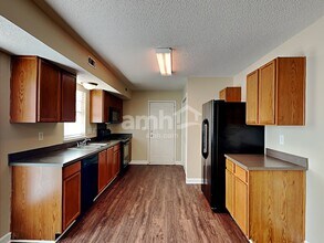 1219 Alston Hill Dr in Charlotte, NC - Building Photo - Building Photo