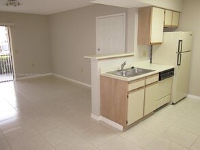 15051 SW 103rd Ln in Miami, FL - Building Photo - Building Photo
