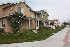 College Park in Lompoc, CA - Building Photo