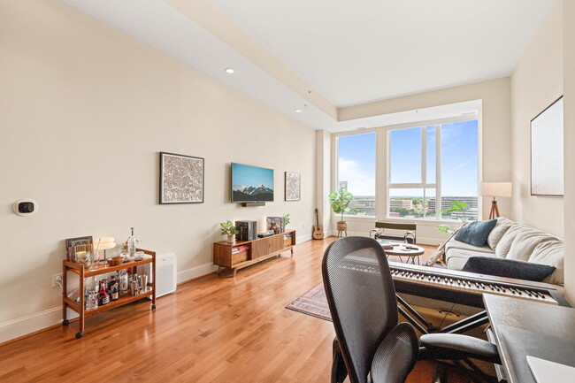 property at 400 W North St