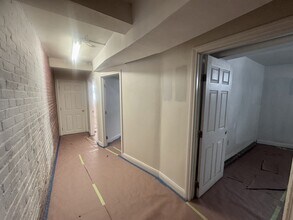 14 Quint Ave, Unit 1 in Boston, MA - Foto de edificio - Building Photo