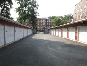 Winthrop Hall in Bronxville, NY - Building Photo - Building Photo