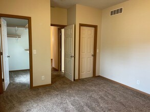 1944 S 52nd St in Lincoln, NE - Building Photo - Building Photo