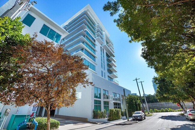 property at 1600 SW 1st Ave