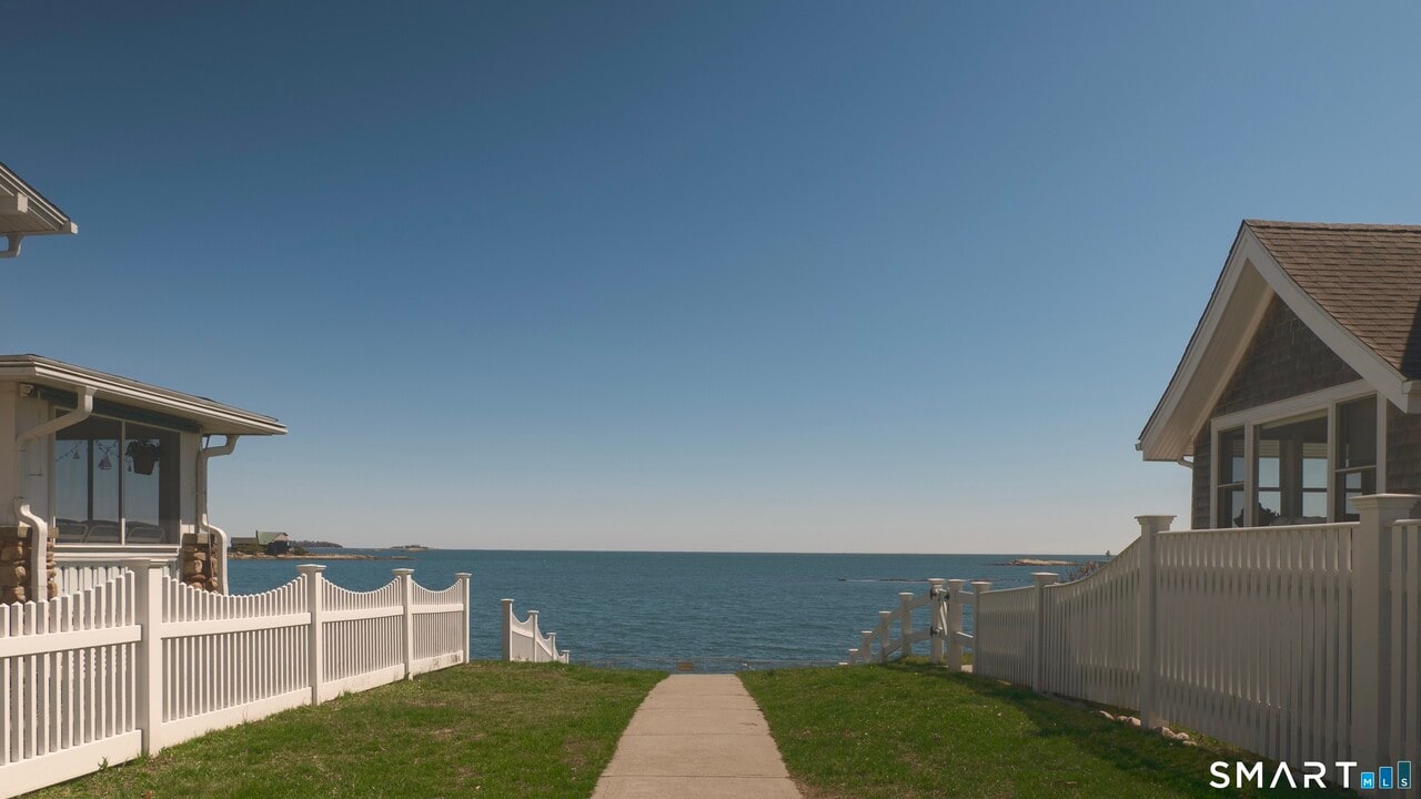 49 Sound View Heights in Branford, CT - Building Photo