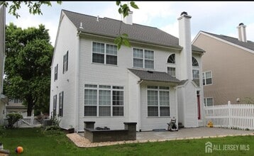 96 Marion Dr in Plainsboro, NJ - Building Photo - Building Photo