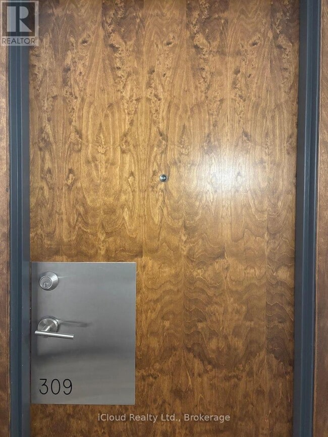 1235 Bayly St in Pickering, ON - Building Photo - Building Photo