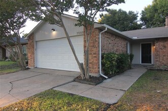 7568 Big Leaf Ln in Fort Worth, TX - Building Photo - Building Photo