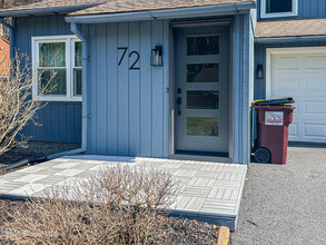 72 Pepper Bush Pl in Ballston Spa, NY - Building Photo - Building Photo