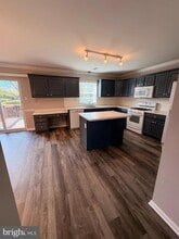 905 Kennedy Ct in Eagleville, PA - Building Photo - Building Photo