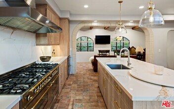 503 Vera Canyon Dr in Malibu, CA - Building Photo - Building Photo