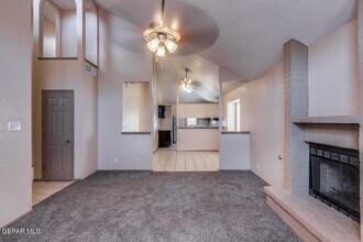 4517 Loma De Cobre Dr in El Paso, TX - Building Photo - Building Photo