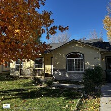 1671 Klemmer Ave N in Kuna, ID - Building Photo - Building Photo