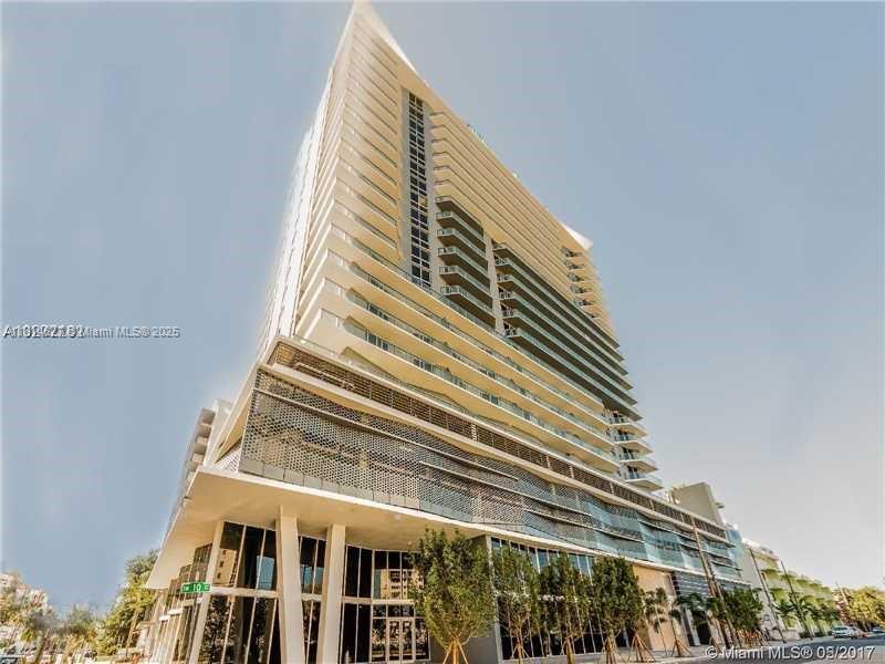 1010 SW 2nd Ave, Unit 1902 in Miami, FL - Building Photo