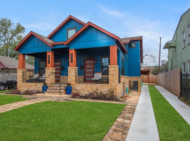 1459 Munger St in Houston, TX - Building Photo - Building Photo